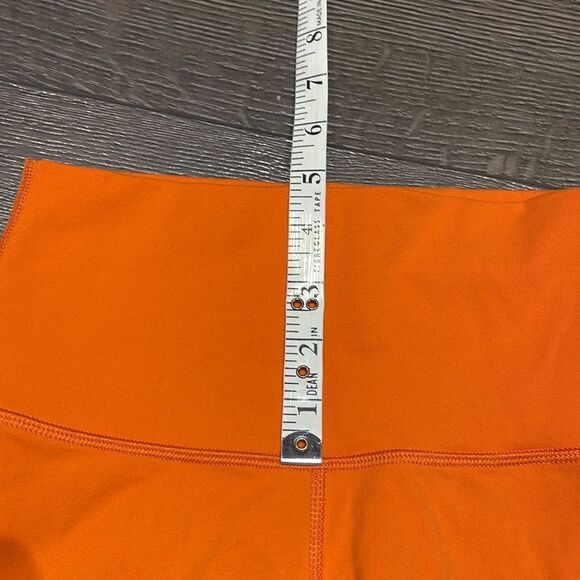 ARITZIA | TNA Atmosphere 7” Bike Shorts - Picture 8 of 9